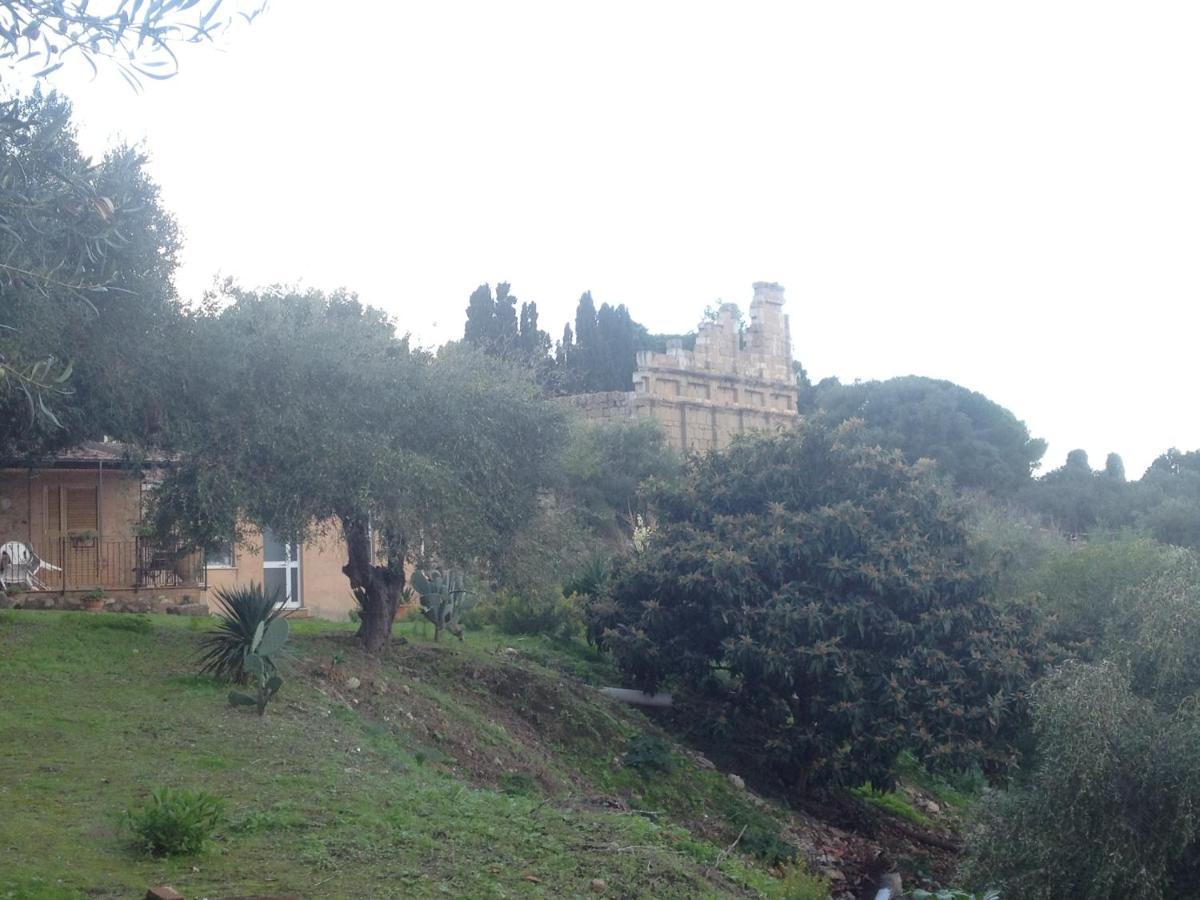 A Casa Di Peppino Villa Greco Тиндари Екстериор снимка