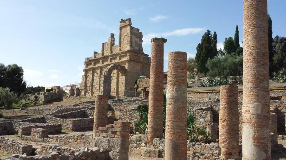A Casa Di Peppino Villa Greco Тиндари Екстериор снимка
