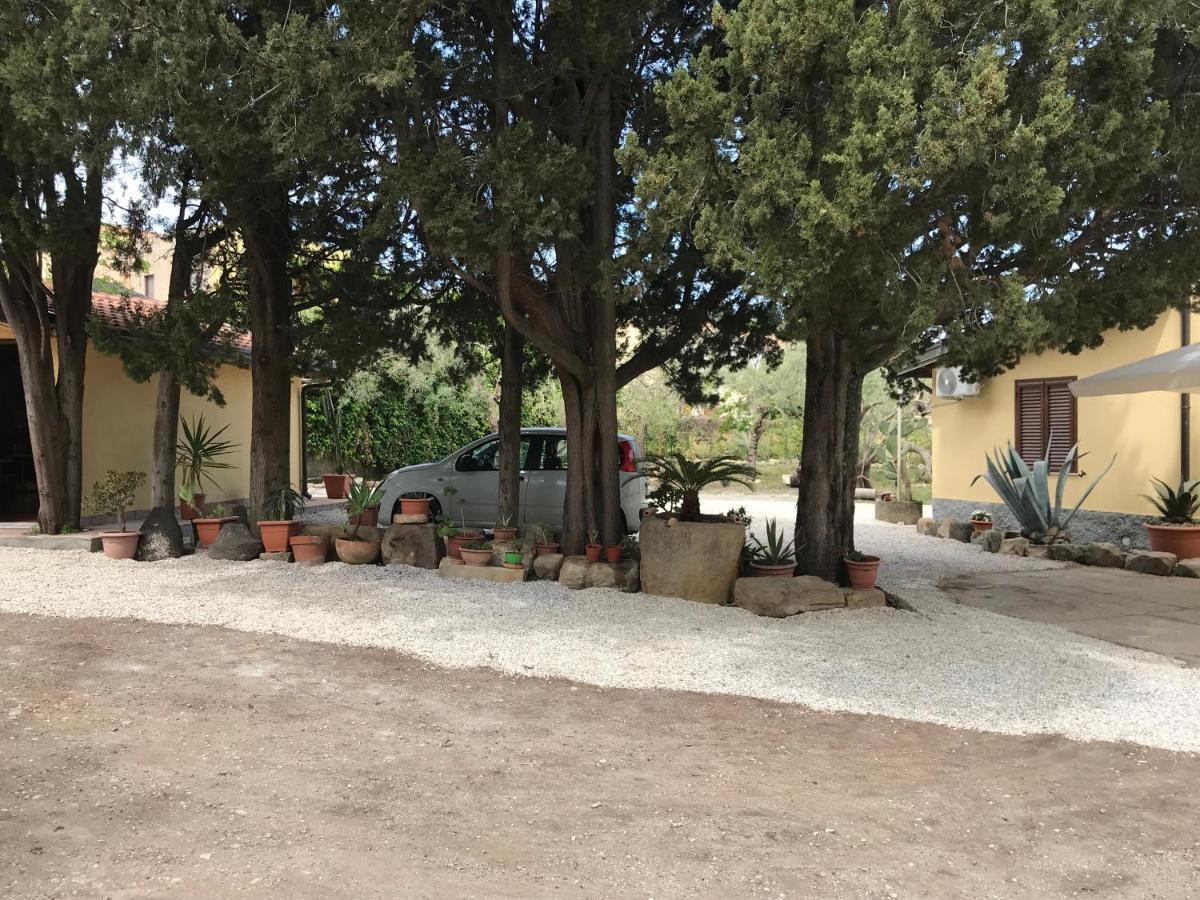A Casa Di Peppino Villa Greco Тиндари Екстериор снимка